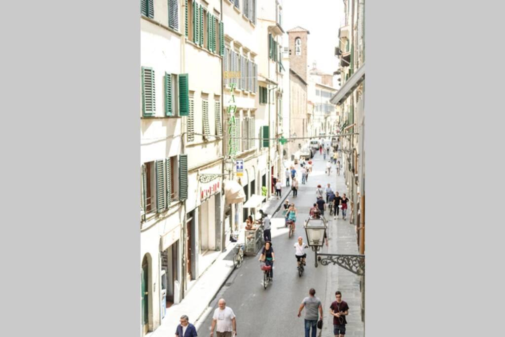 Graceful Apartment In The Heart Of Firenze Eksteriør billede